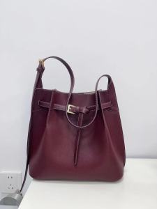 M7926A-木兰红